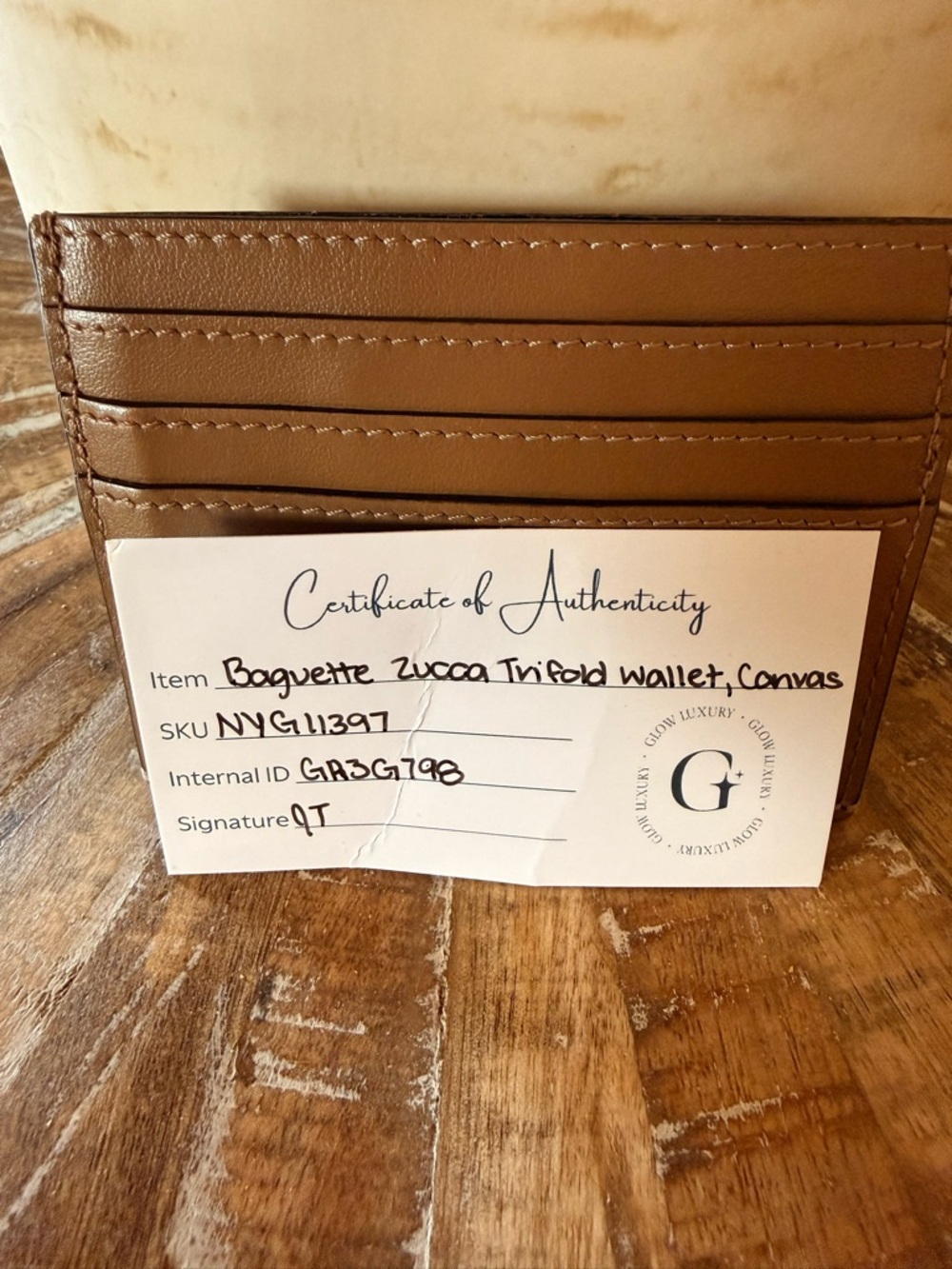 Like new! Fendi Baguette Zucca Cardholder Wallet! - Picture 4 of 12